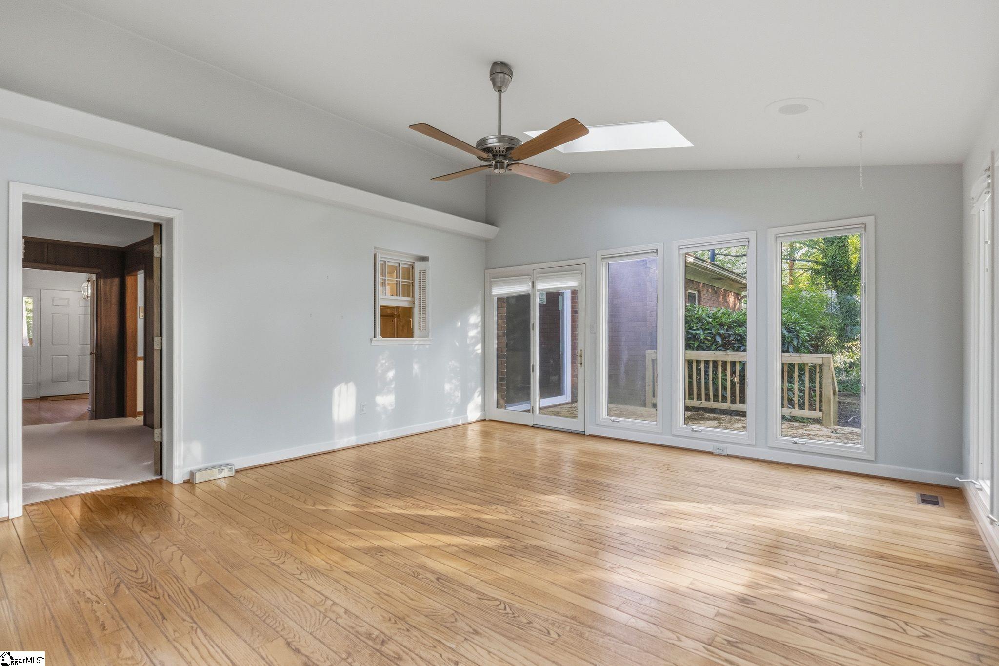 409 Hudson Farm Road Greer, SC 29650 - Photo 16 of 33