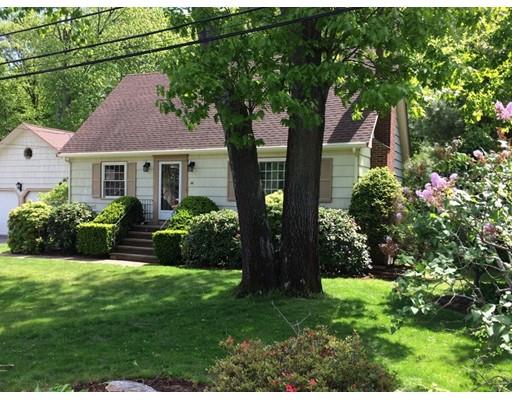 44 Waverly Road Woburn, MA 01801 - Photo 4 of 27 Gallery Image 4
