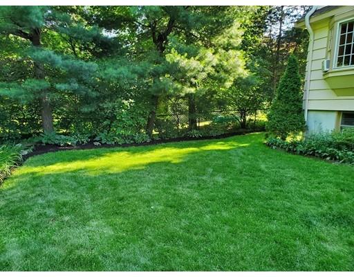 44 Waverly Road Woburn, MA 01801 - Photo 10 of 27 Gallery Image 10