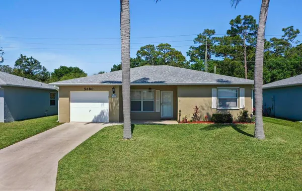 $1,900 | 5680 Travelers Way, Fort Pierce, FL 34982