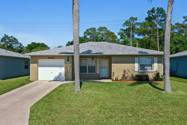 $1,900 | 5680 Travelers Way, Fort Pierce, FL 34982