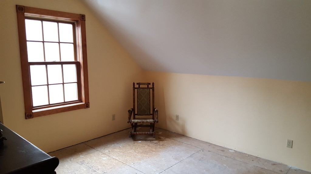 667 Southbridge Road Warren, MA 01585 - Photo 16 of 24 Gallery Image 16