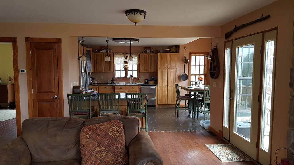 667 Southbridge Road Warren, MA 01585 - Photo 6 of 24 Gallery Image 6