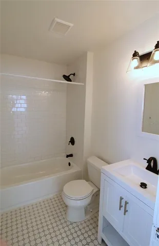 $3,299 | 5235 Calle De Costa Rica, Sarasota, FL 34242