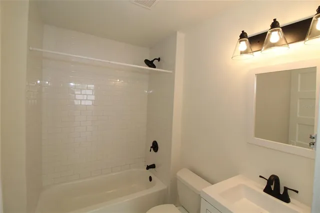 $3,299 | 5235 Calle De Costa Rica, Sarasota, FL 34242