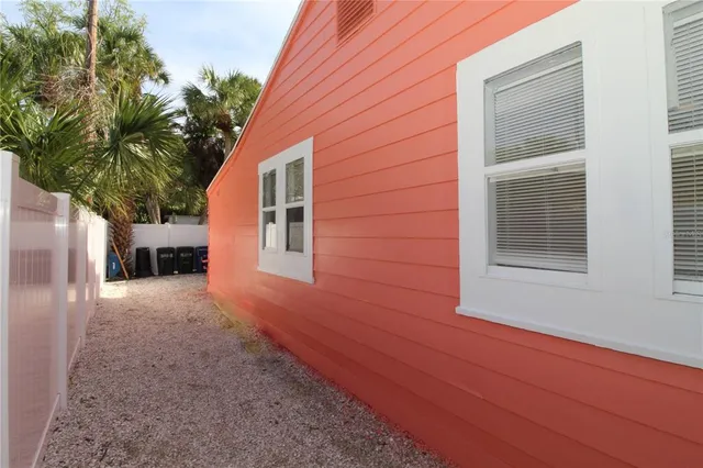 $3,299 | 5235 Calle De Costa Rica, Sarasota, FL 34242