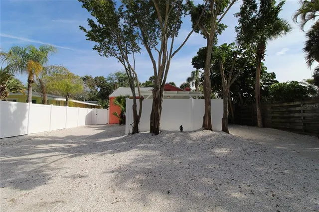 $3,299 | 5235 Calle De Costa Rica, Sarasota, FL 34242