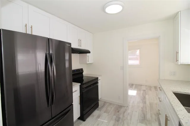 $3,299 | 5235 Calle De Costa Rica, Sarasota, FL 34242