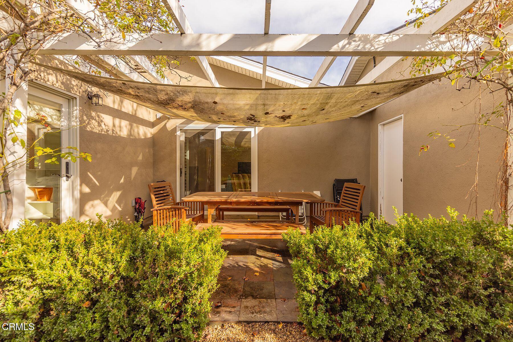 205 South Carillo Road Ojai, CA 93023 - Photo 3 of 35 photo_online_002