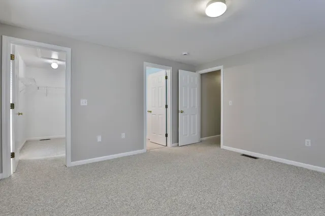 $3,200 | 98 Barbara Lane, Unit 48, Hudson, NH 03051