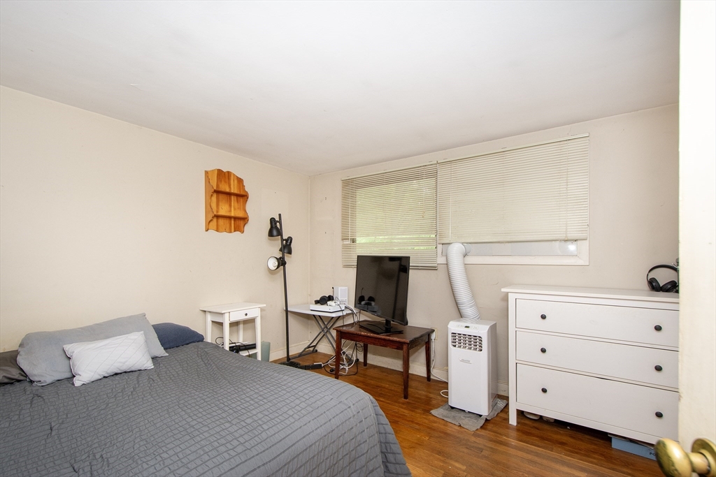 20 Old Colony Road Hingham, MA 02043 - Photo 12 of 18 Gallery Image 12
