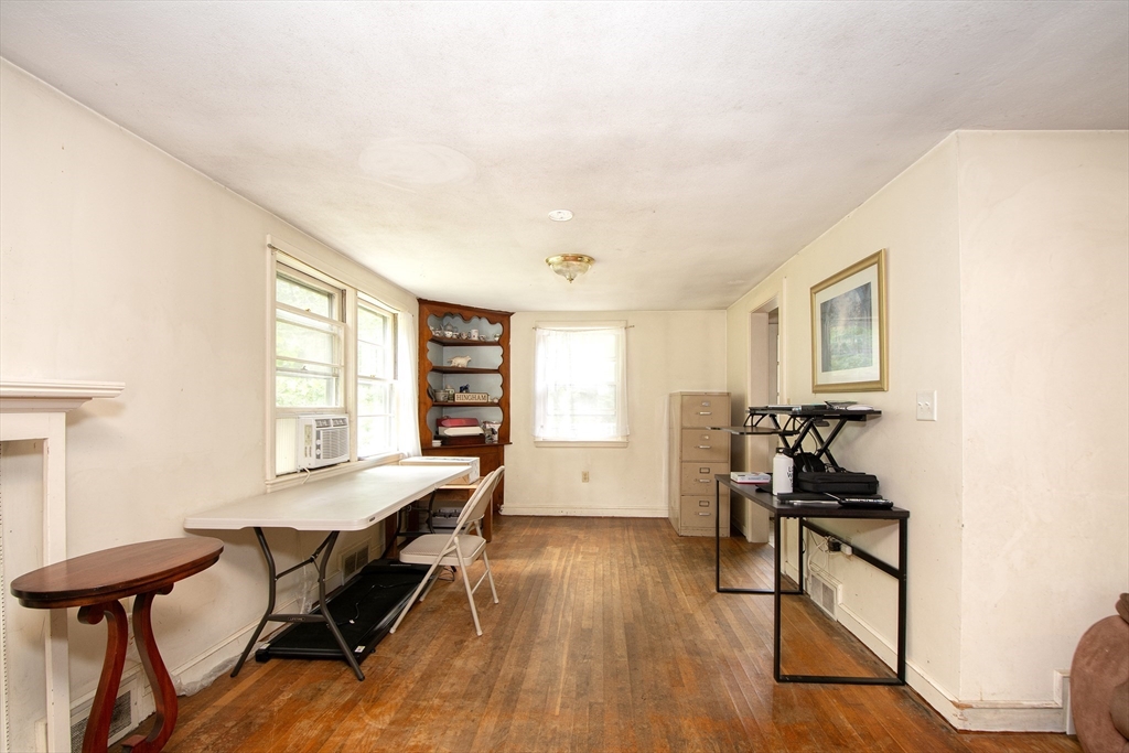 20 Old Colony Road Hingham, MA 02043 - Photo 7 of 18 Gallery Image 7