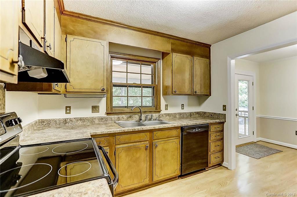 11819 Painted Tree Road Charlotte, NC 28226 - Photo 11 of 24 Gallery Image 11