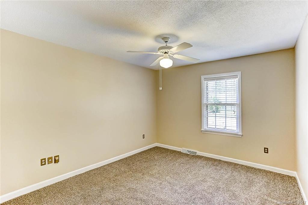 11819 Painted Tree Road Charlotte, NC 28226 - Photo 19 of 24 Gallery Image 19