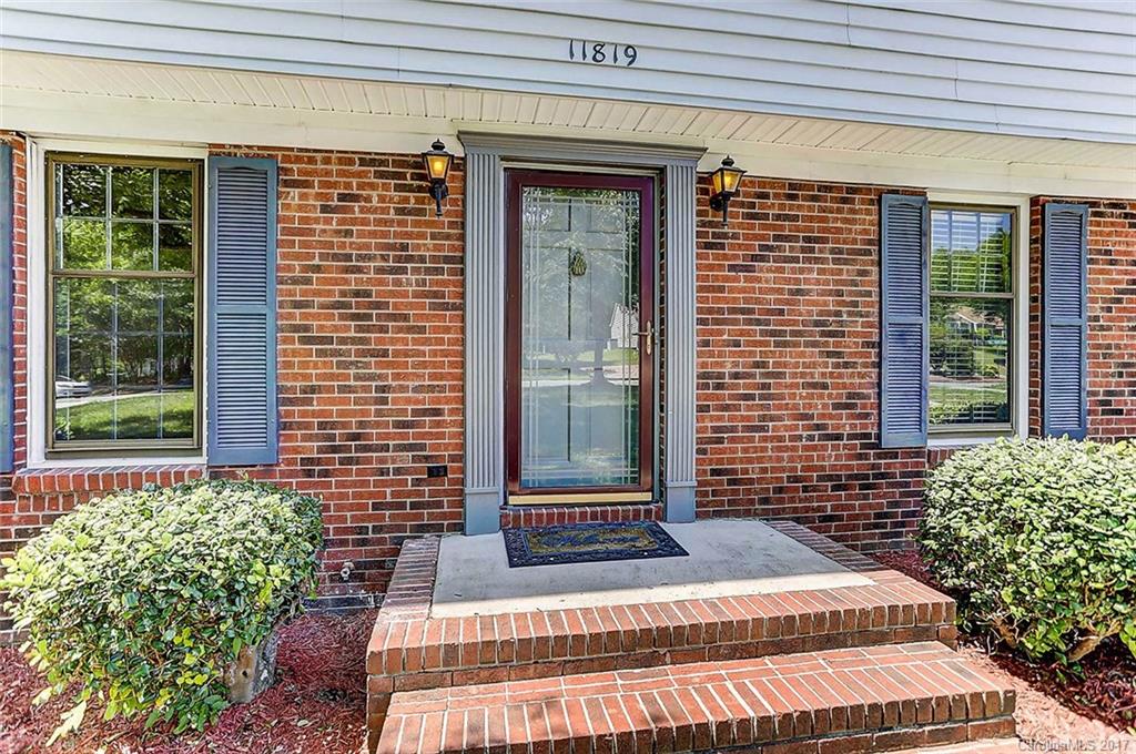 11819 Painted Tree Road Charlotte, NC 28226 - Photo 3 of 24 Gallery Image 3