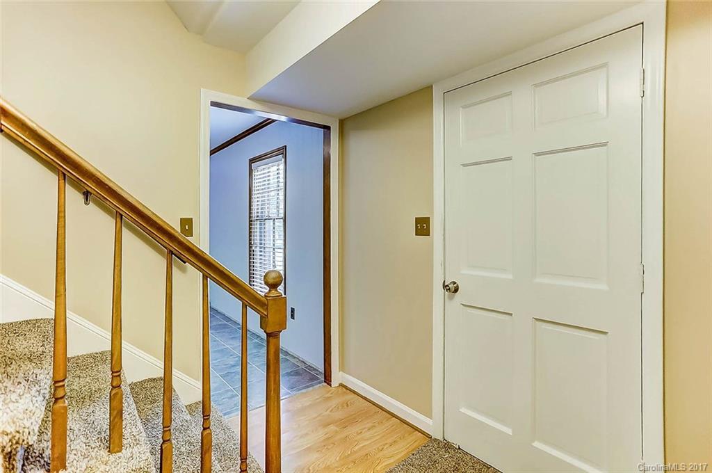 11819 Painted Tree Road Charlotte, NC 28226 - Photo 4 of 24 Gallery Image 4