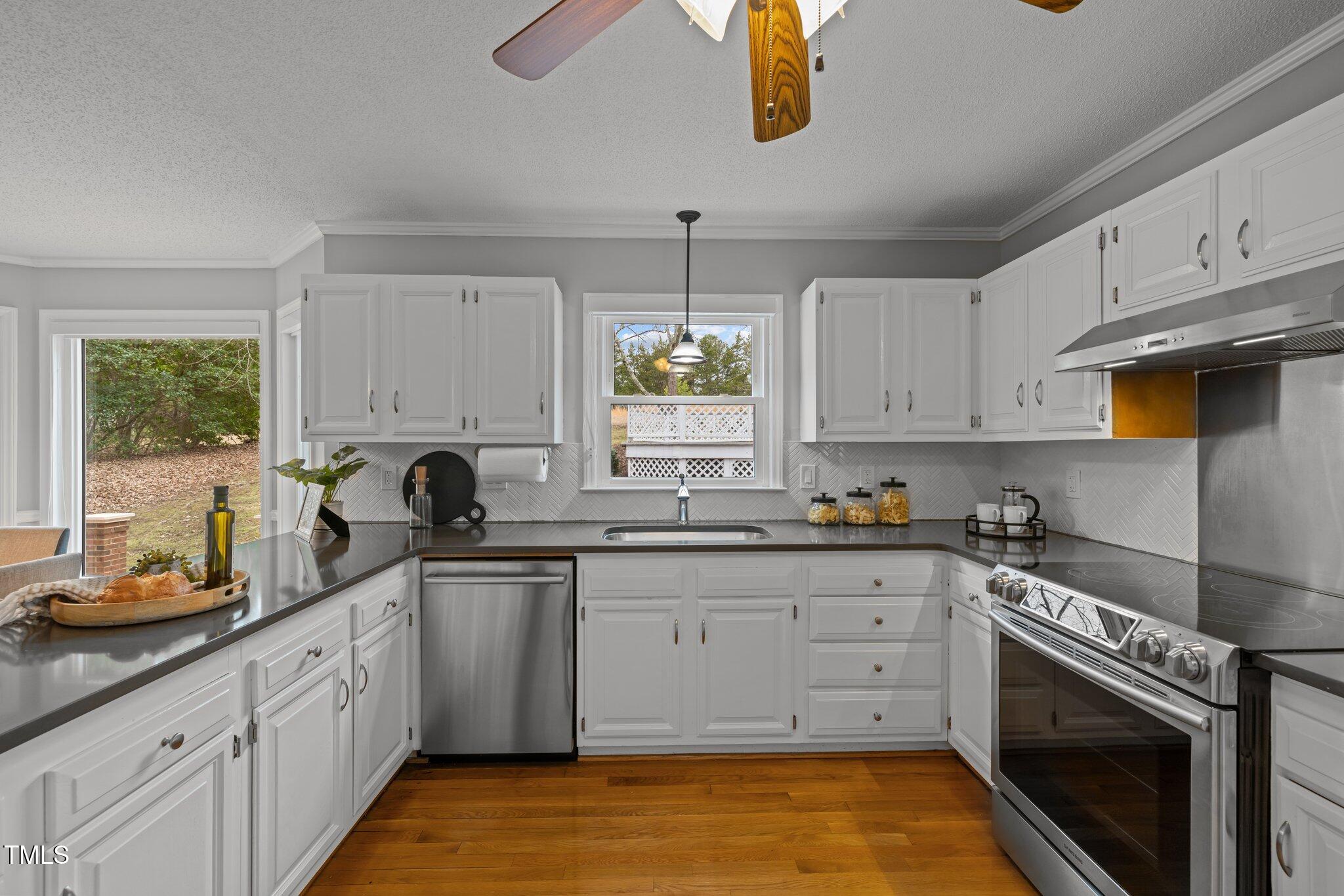 4532 Malvern Road Durham, NC 27707 - Photo 10 of 48 20-web-or-mls-5Z8A0635
