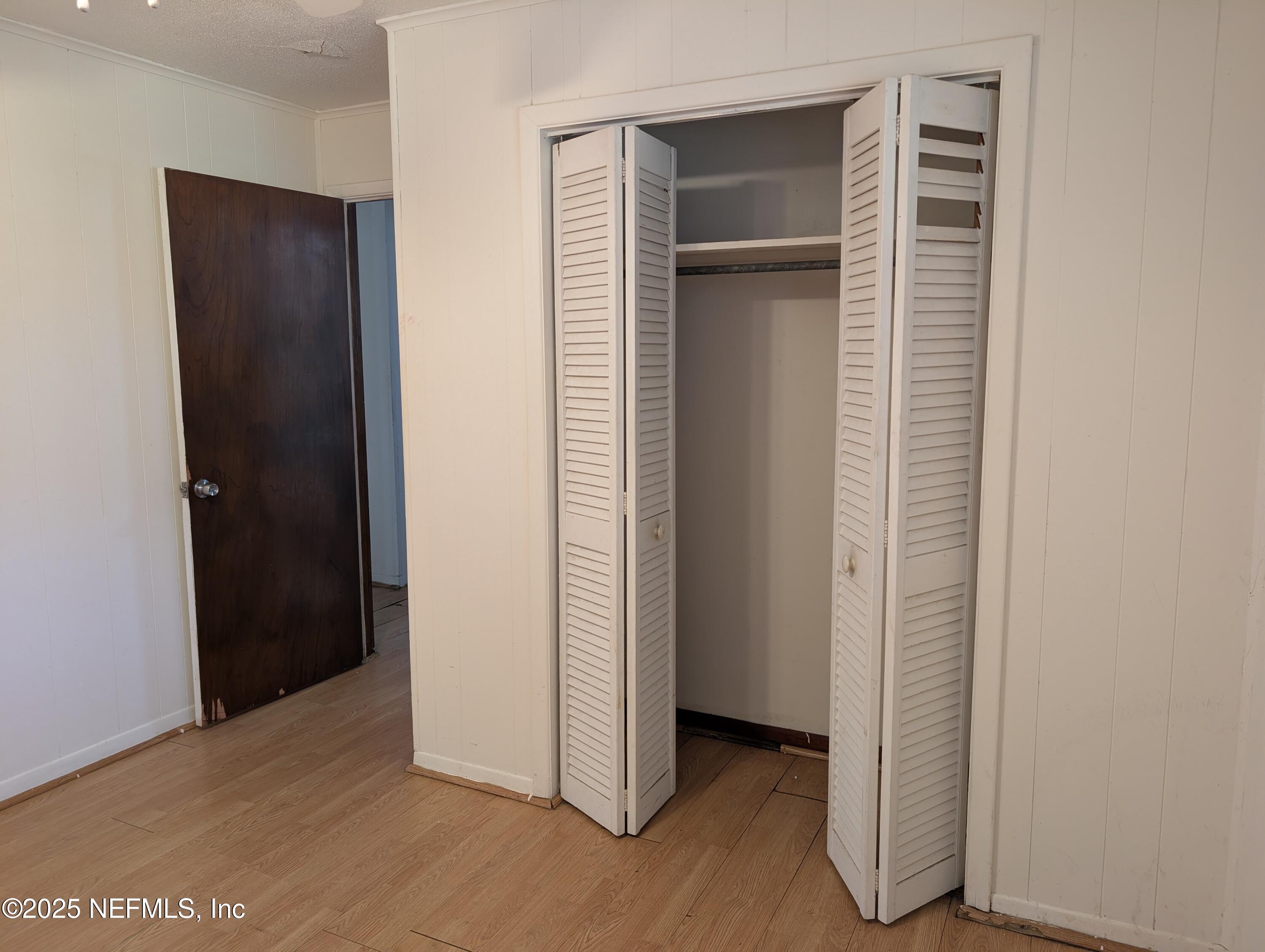 100 10th Street Interlachen, FL 32148 - Photo 21 of 34 PXL_20251124_154027465.NIGHT