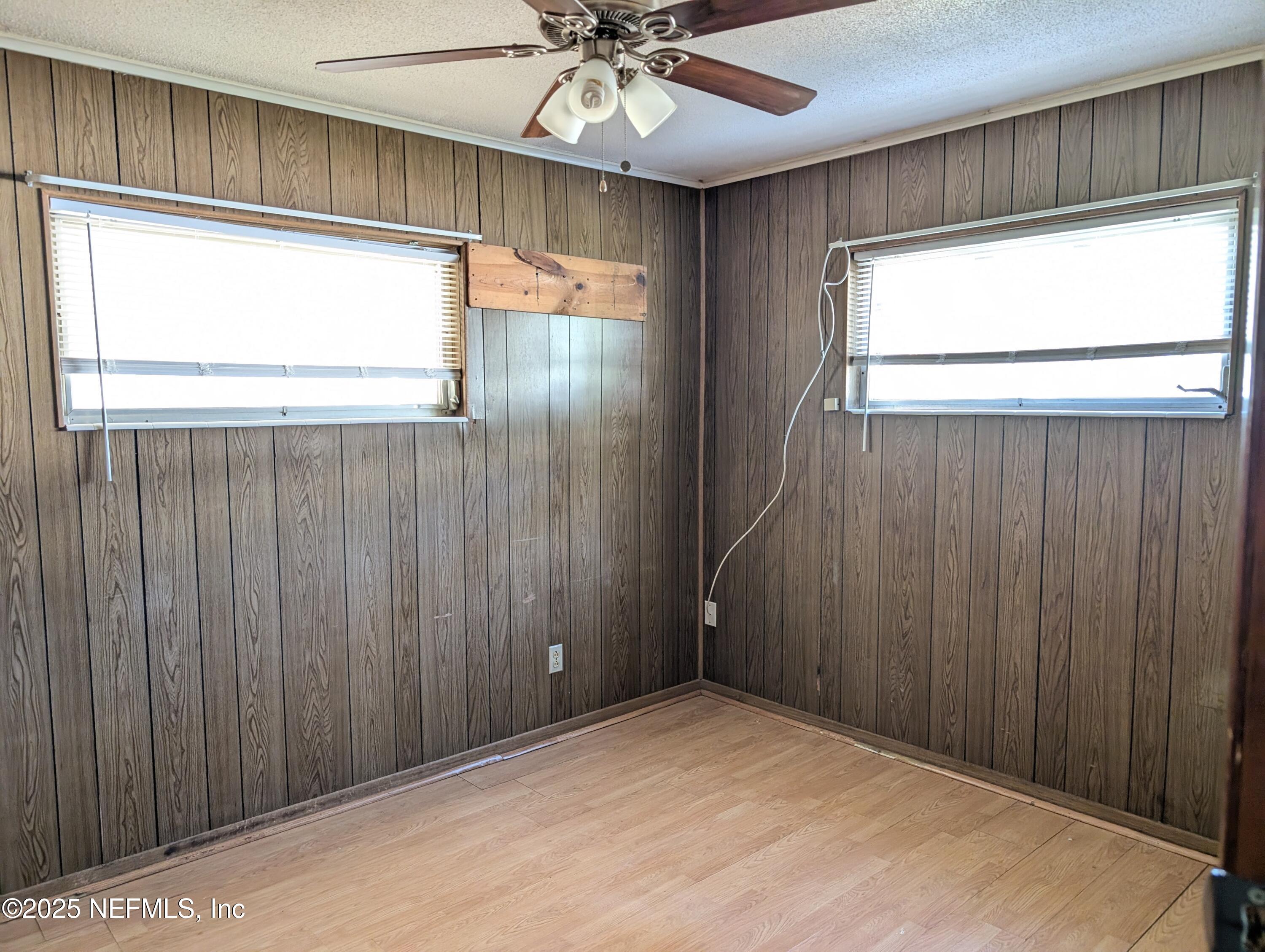 100 10th Street Interlachen, FL 32148 - Photo 27 of 34 PXL_20251124_155457890