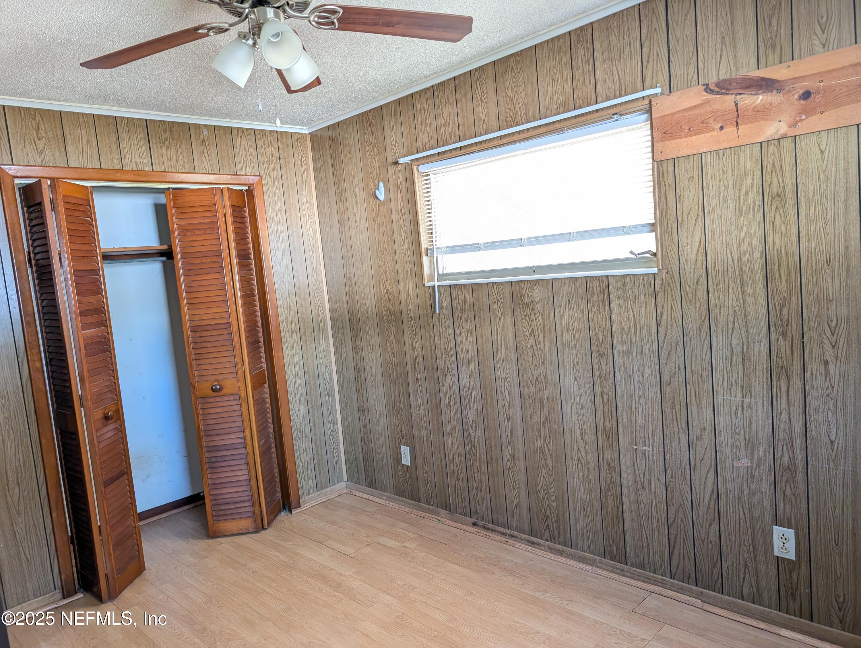 100 10th Street Interlachen, FL 32148 - Photo 28 of 34 PXL_20251124_155507398