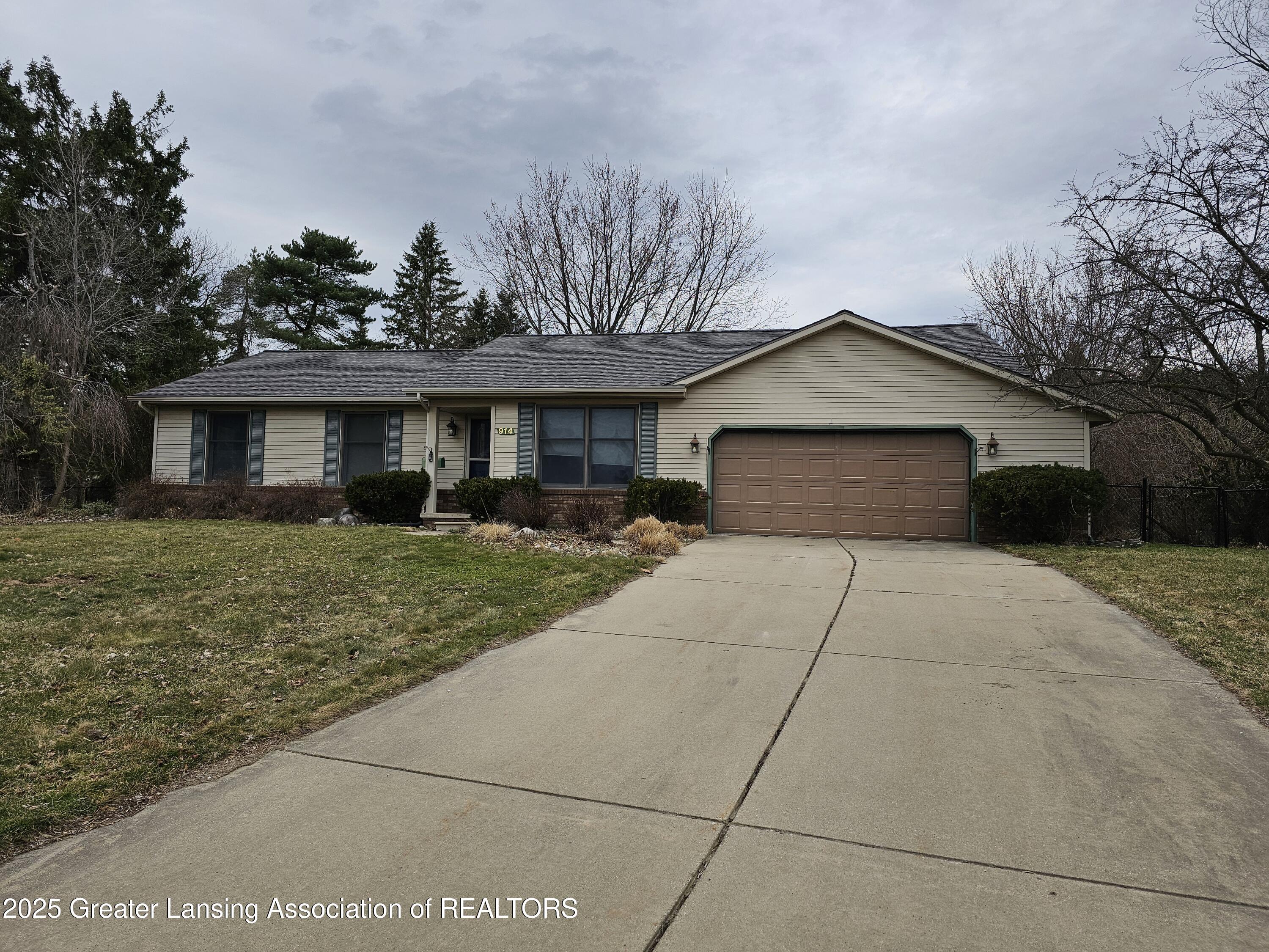 914 Morton Road Grand Ledge, MI 48837 - Photo 48 of 48 Come home soon!
