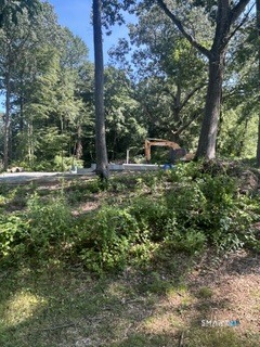 15 Old Oak Road Norwich, CT 06360 - Photo 4 of 5 Gallery Image 4