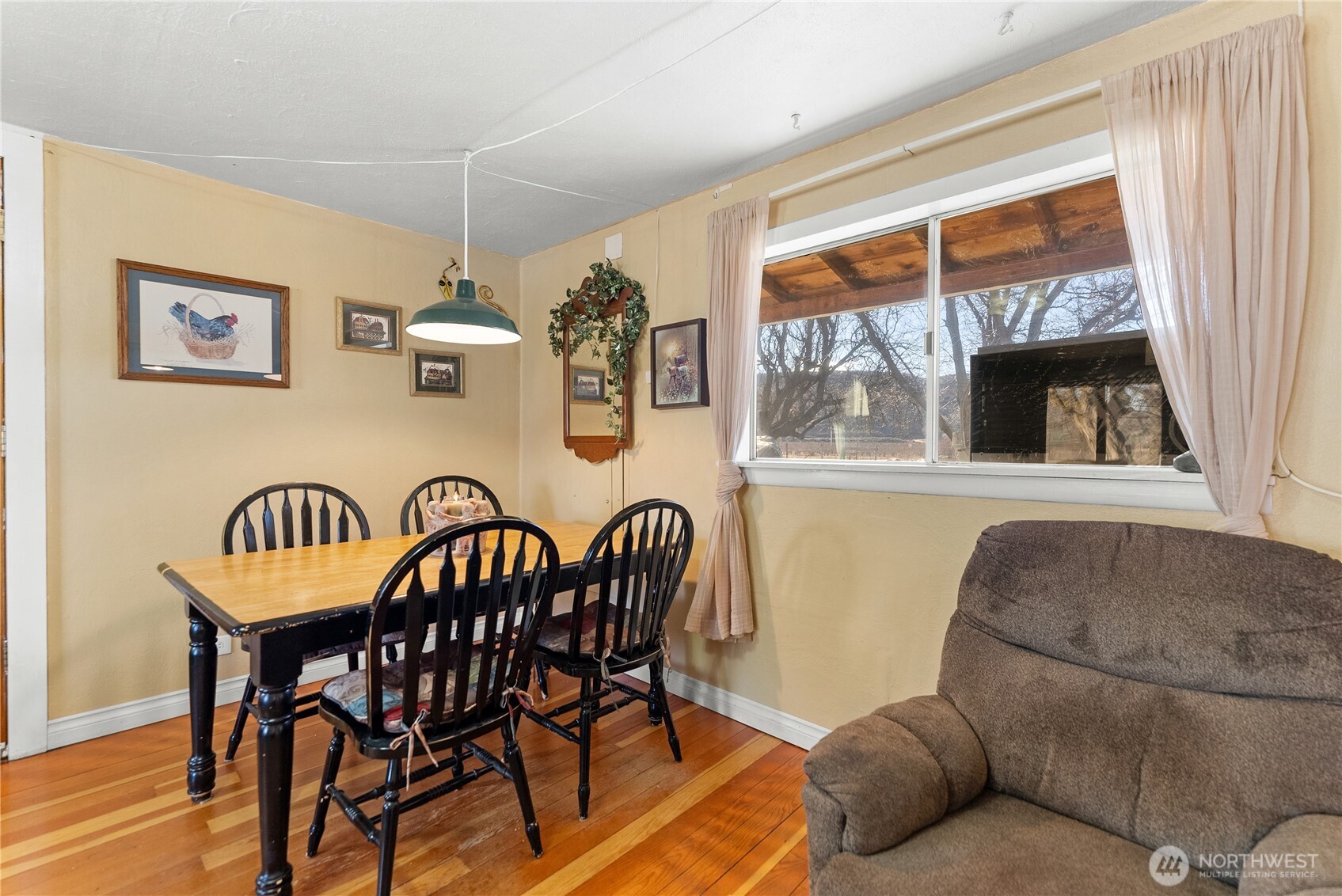 264 Omak River Road Omak, WA 98841 - Photo 10 of 40 Gallery Image 10