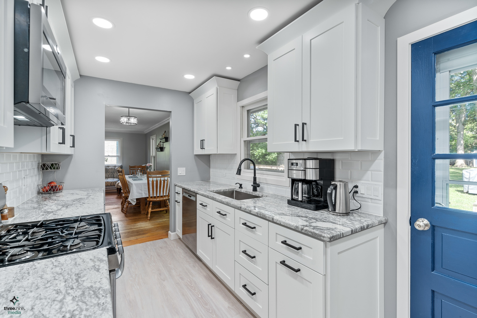 1409 Banbury Road Mundelein, IL 60060 - Photo 4 of 24 Gallery Image 4