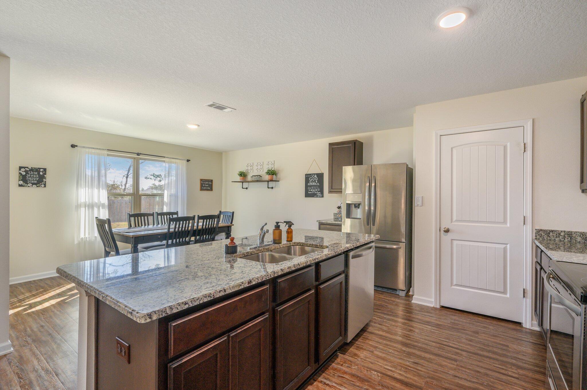 354 Merlin Court Crestview, FL 32539 - Photo 11 of 48 23-web-or-mls-354 Merlin Ct-19