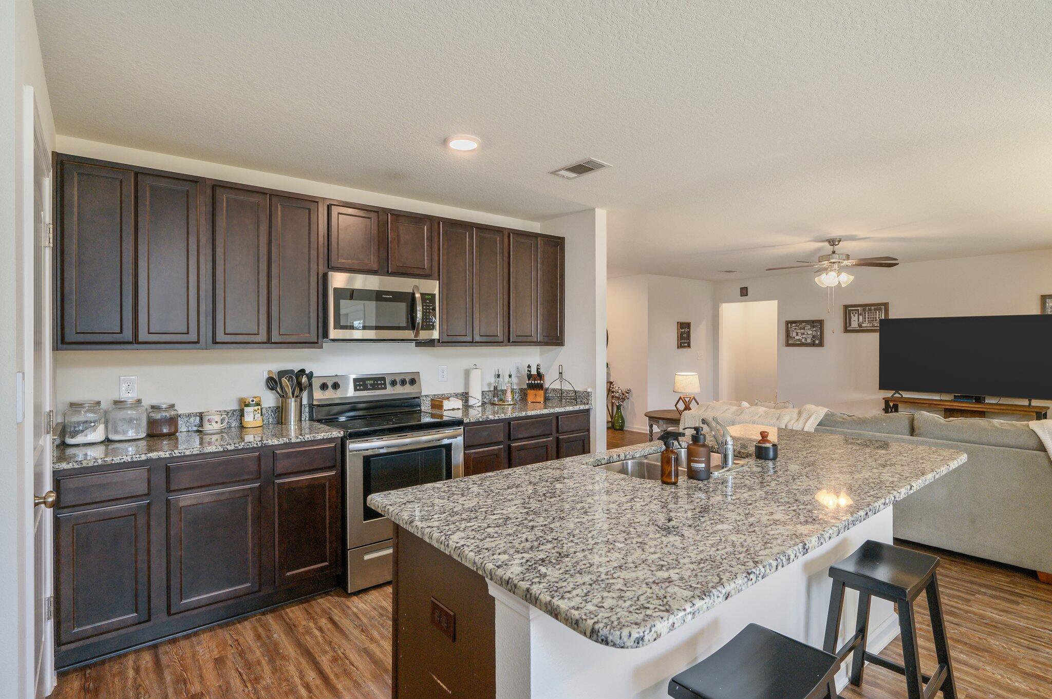 354 Merlin Court Crestview, FL 32539 - Photo 13 of 48 25-web-or-mls-354 Merlin Ct-21