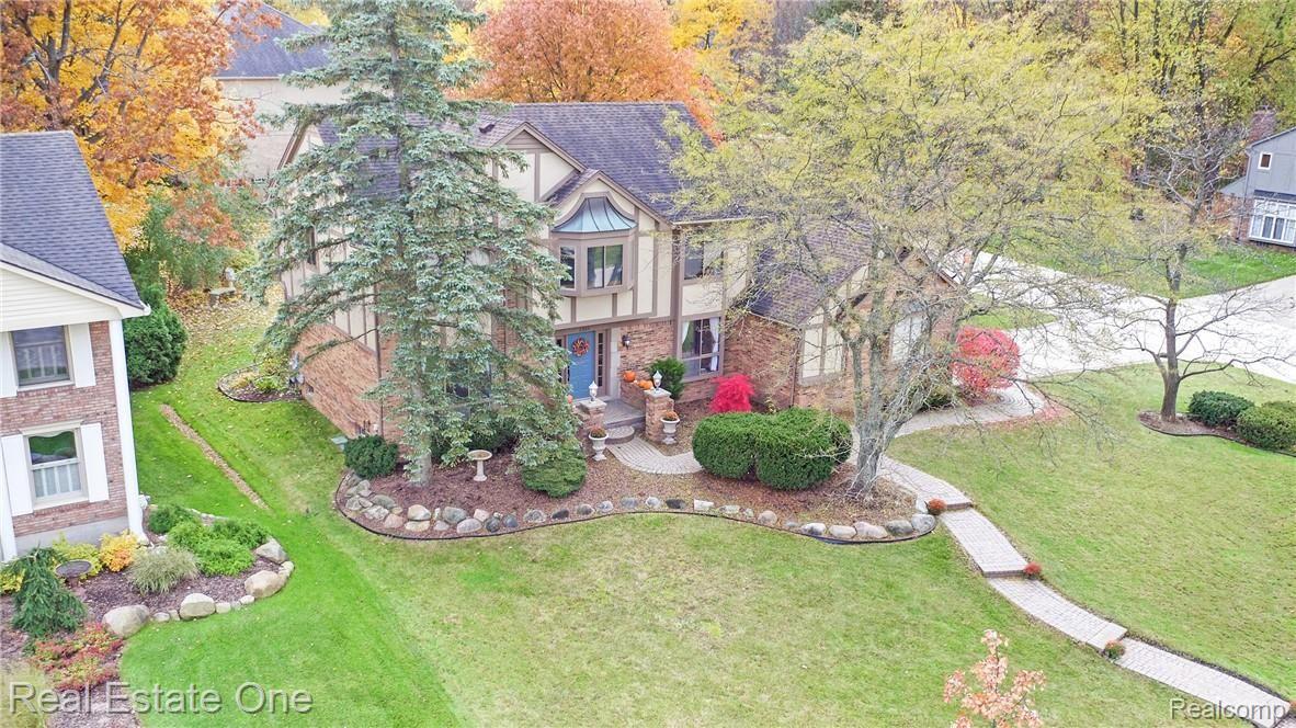 1359 Springwood Lane Rochester, MI 48309 - Photo 42 of 48 DJI_0001.jpg