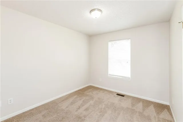 $2,295 | 8304 Northeast 115th Street, Kansas City, MO 64157