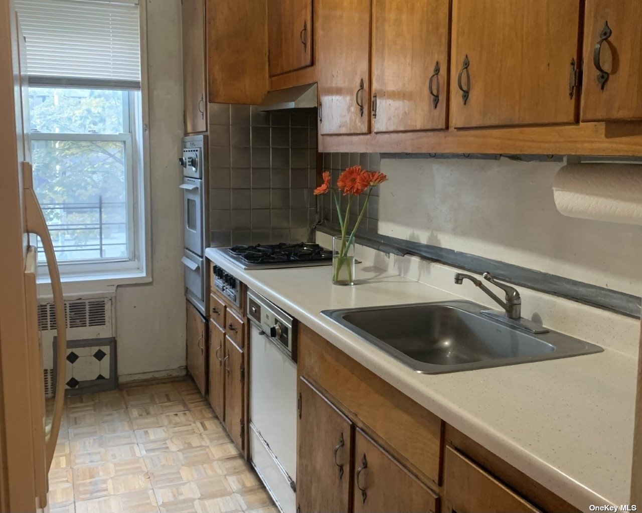 14430 Sanford Avenue, Unit 1C Compass