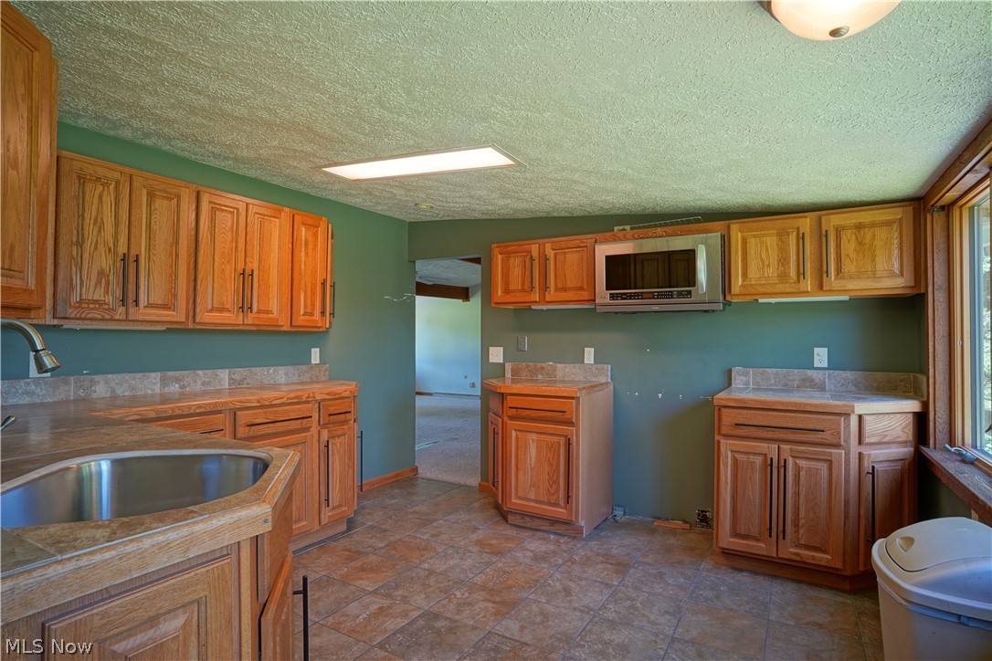 4141 Dudley Road Mantua, OH 44255 - Photo 31 of 35 Kitchen another view..