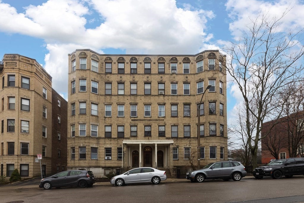 164 Strathmore Road, Unit 6 Boston, MA 02135 - Photo 1 of 8 Gallery Image 1