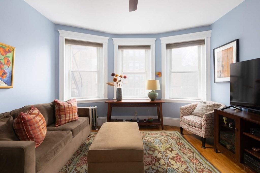 164 Strathmore Road, Unit 6 Boston, MA 02135 - Photo 3 of 8 Gallery Image 3
