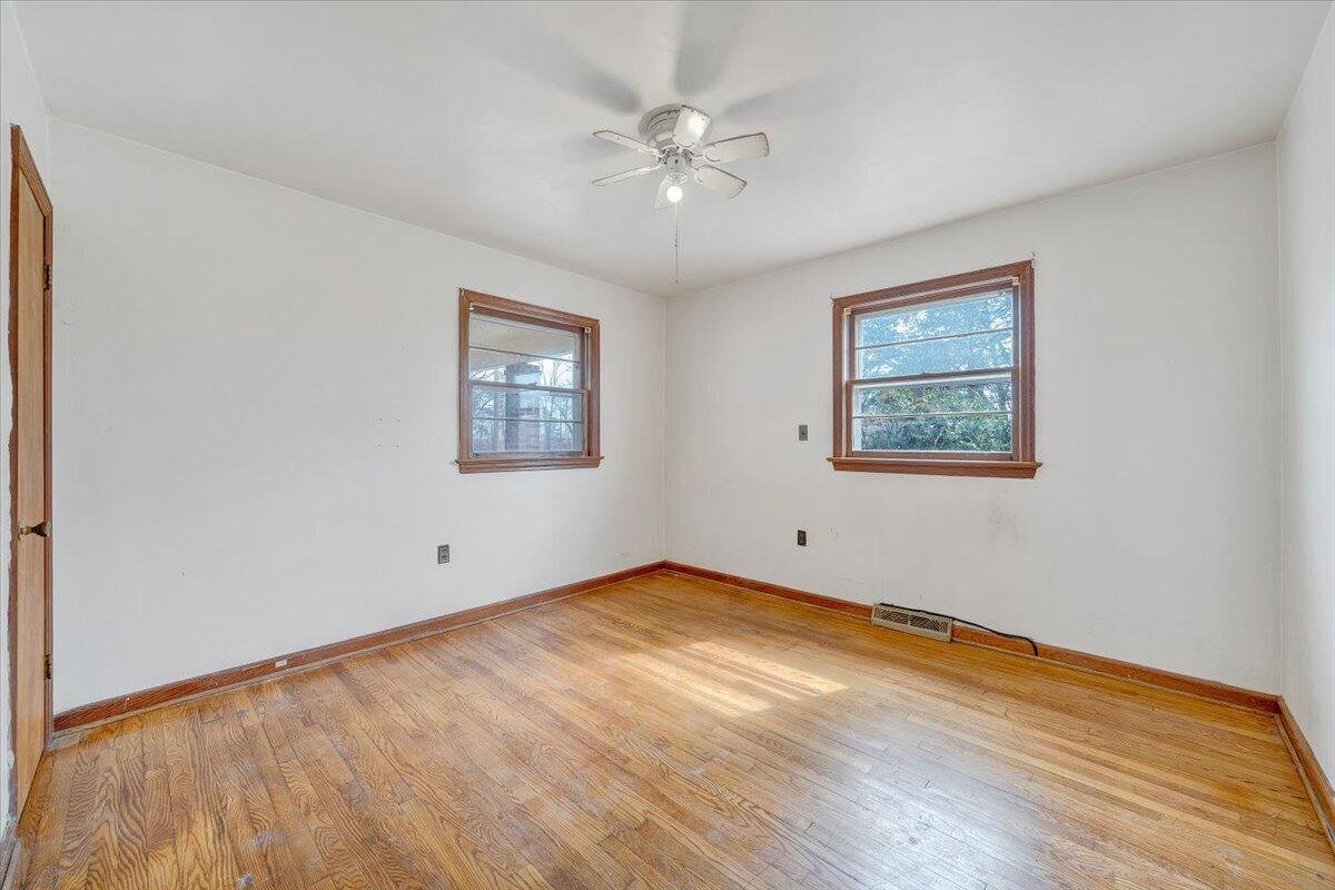 8793 Dickerson Mill Road Moneta, VA 24121 - Photo 17 of 50 24-MIB05809