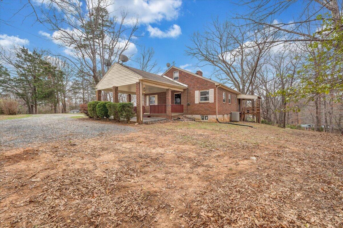 8793 Dickerson Mill Road Moneta, VA 24121 - Photo 38 of 50 47-MIB05947
