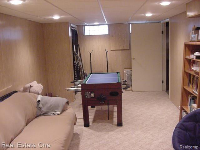 1637 Ridgecrest Rochester, MI 48306 - Photo 16 of 18 Rec Room