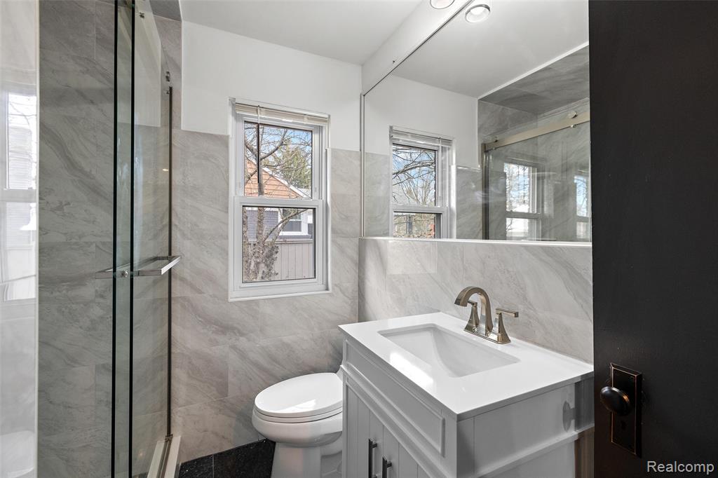 1653 Taunton Road Birmingham, MI 48009 - Photo 18 of 38