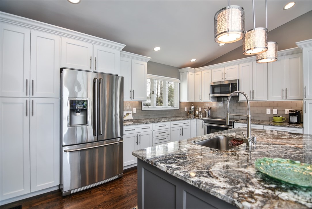 23072 McDonald Point Road Seneca, SC 29672 - Photo 11 of 41