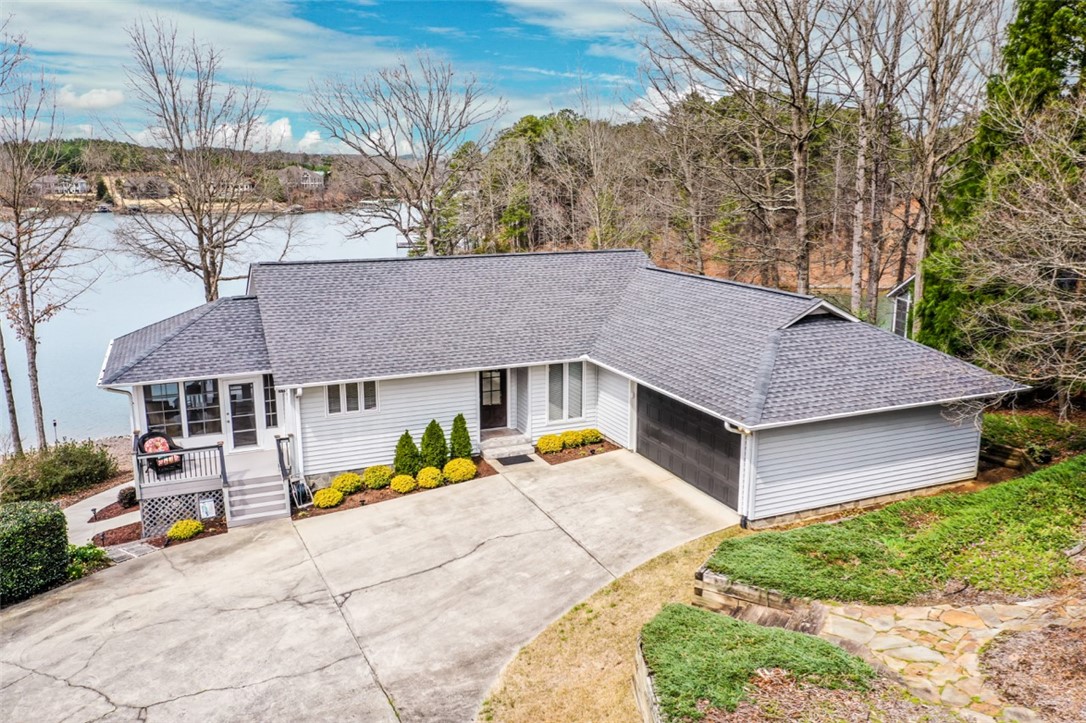 23072 McDonald Point Road Seneca, SC 29672 - Photo 2 of 41