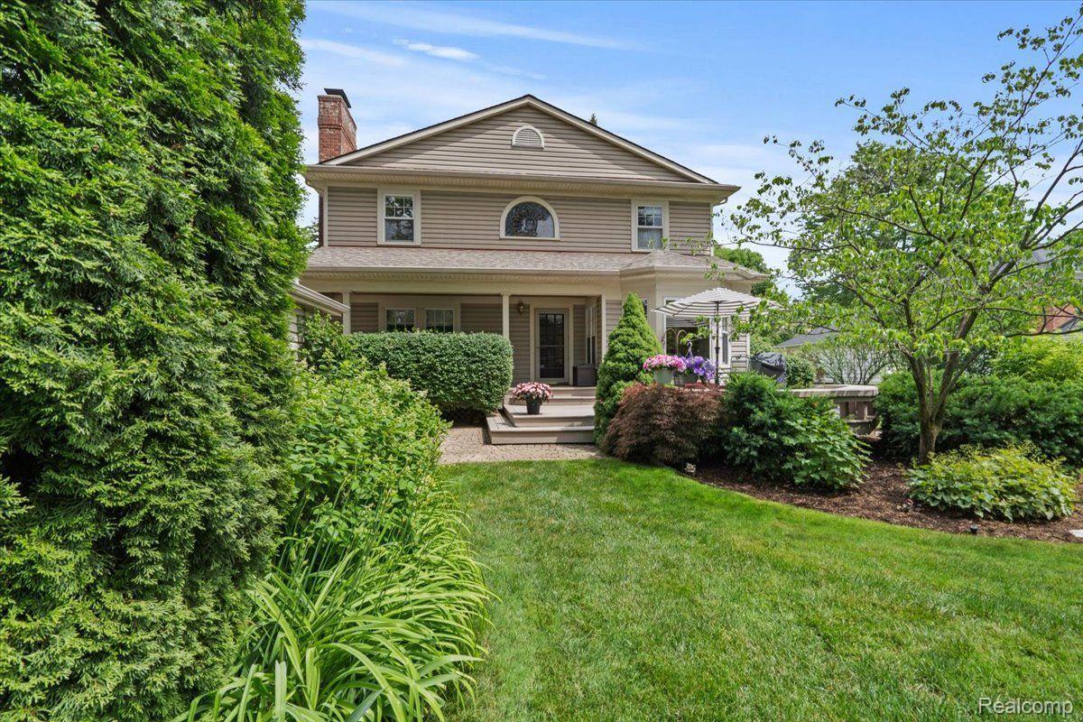 1260 Yorkshire Road Birmingham, MI 48009 - Photo 8 of 49 Gallery Image 8