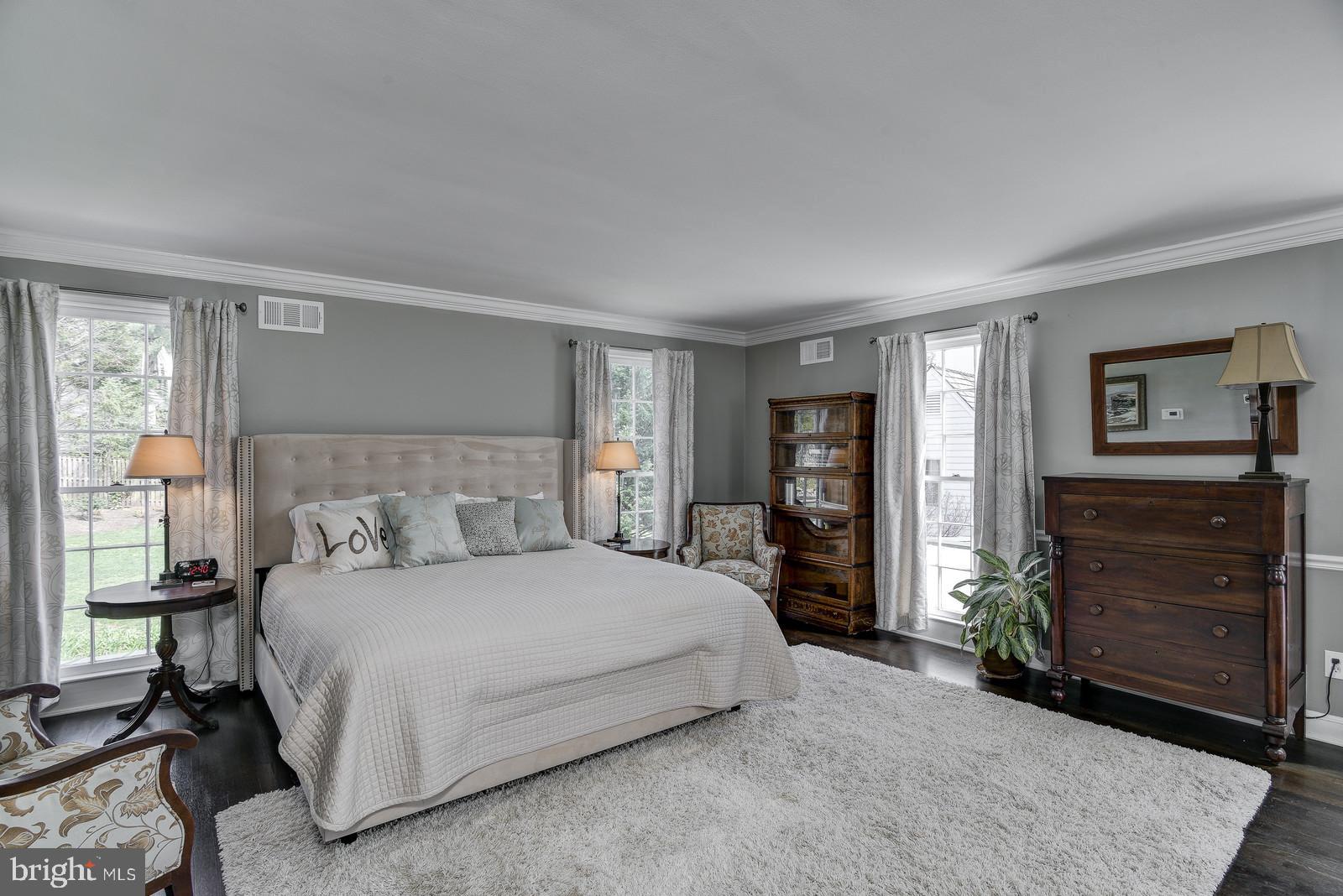 8206 Burning Tree Road Bethesda, MD 20817 - Photo 12 of 37 Main level master