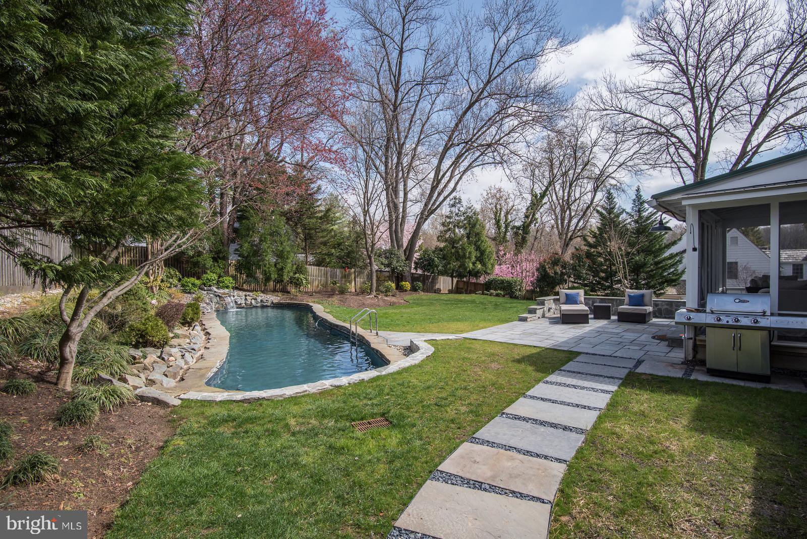 8206 Burning Tree Road Bethesda, MD 20817 - Photo 31 of 37 Inviting stone walk way