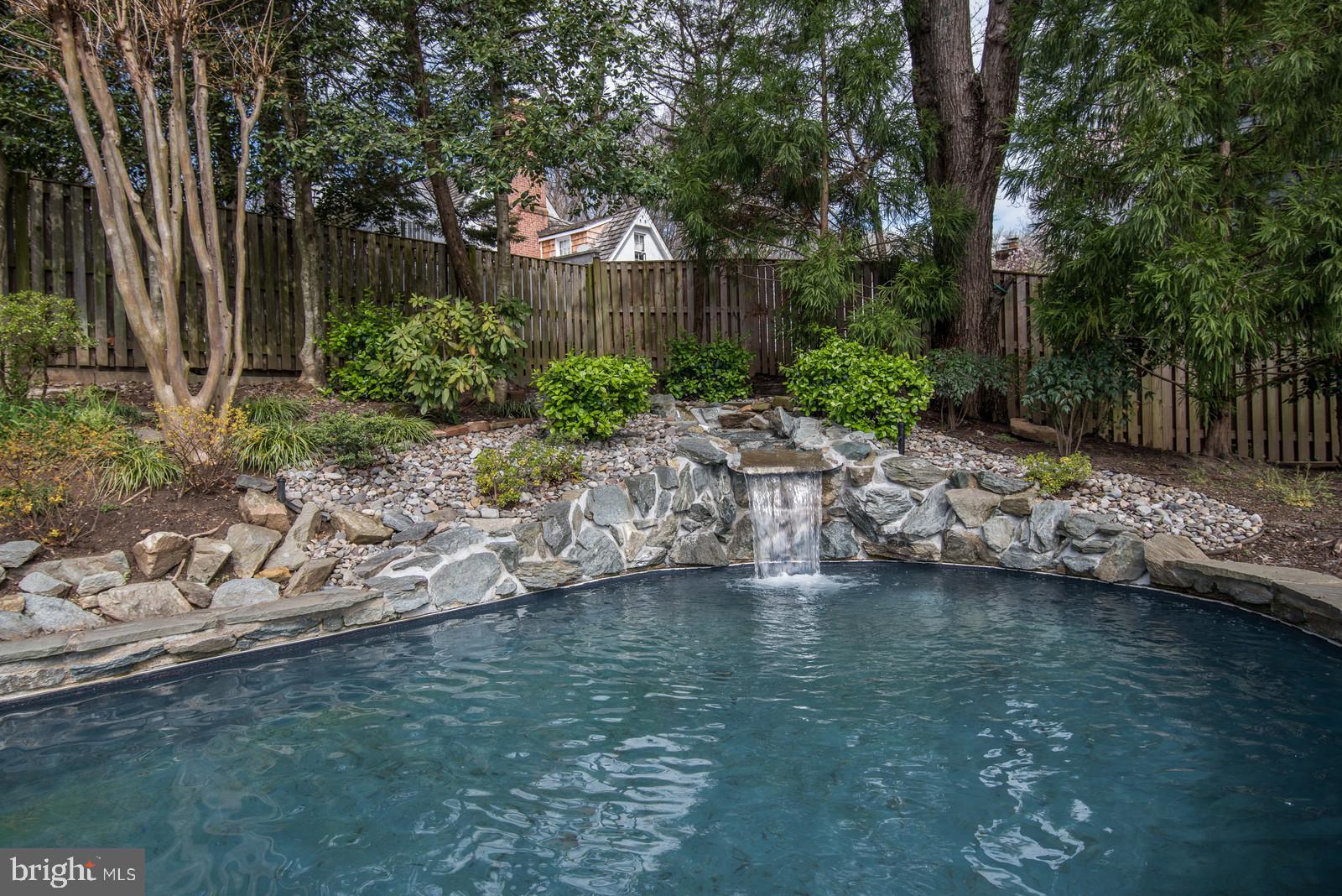 8206 Burning Tree Road Bethesda, MD 20817 - Photo 33 of 37 Stone Fountain