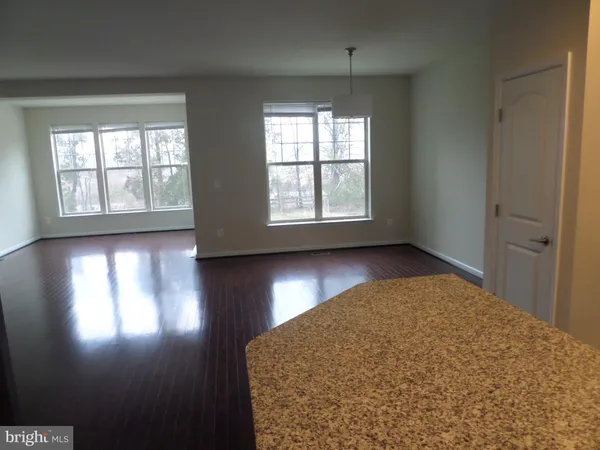 $3,300 | 43348 Polenta Terrace, Chantilly, VA 20152