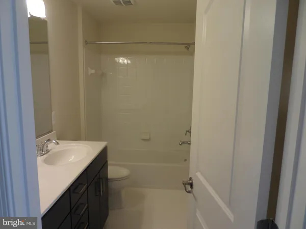 $3,300 | 43348 Polenta Terrace, Chantilly, VA 20152