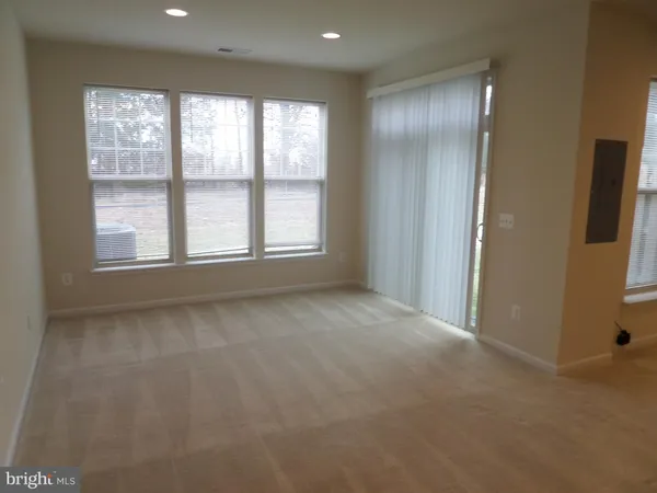 $3,300 | 43348 Polenta Terrace, Chantilly, VA 20152