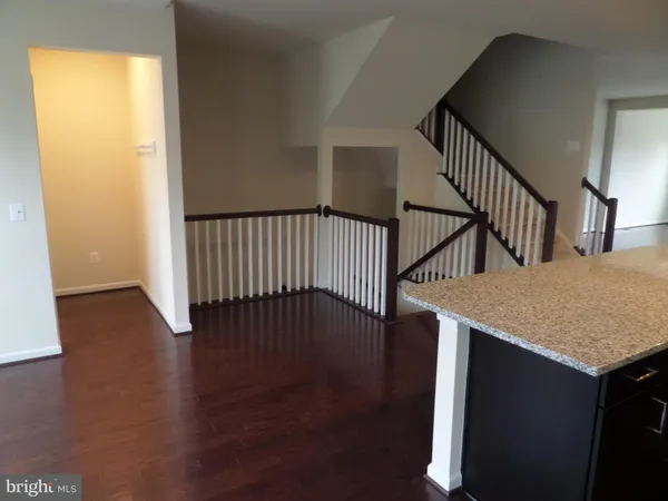 $3,300 | 43348 Polenta Terrace, Chantilly, VA 20152